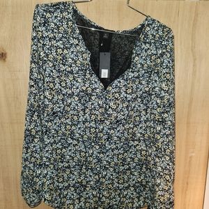 New Women's Banana Republic long sleeve blouse size m